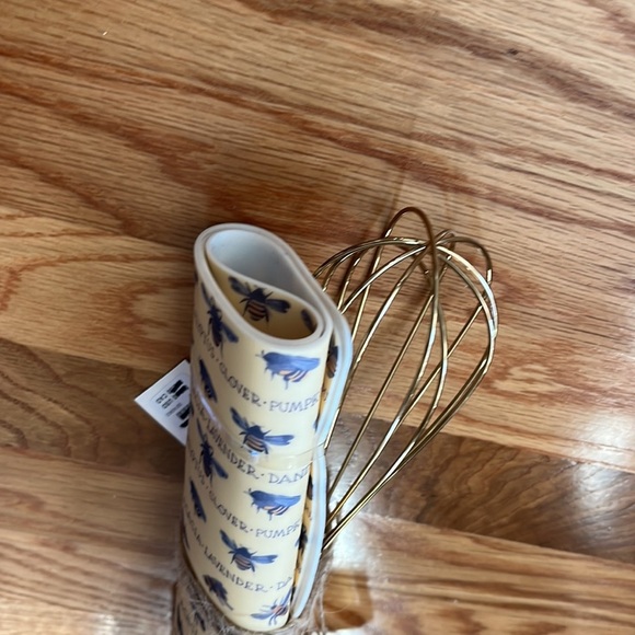 NWT Anthropologie Busy Bee Baking Bundle - Picture 10 of 10